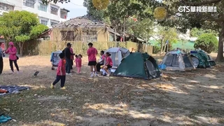 香客大樓沒得住　20萬香燈腳備帳篷.紙板席地睡