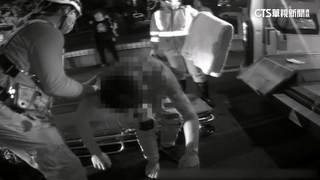 疑金錢糾紛「開車擄人」　撞破民宅牆嚇壞屋主