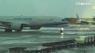 雷雨強風狂襲北台灣！　桃機10航班緊急轉降