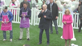 白宮復活節傳統滾彩蛋　拜登扮「慈祥老爺爺」