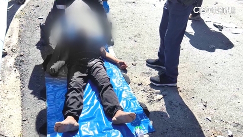 台中谷關落石砸12車! 釀2傷 駕駛滿頭血送醫