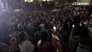 日全食奇景登場　北美各地3千萬人興奮爭睹