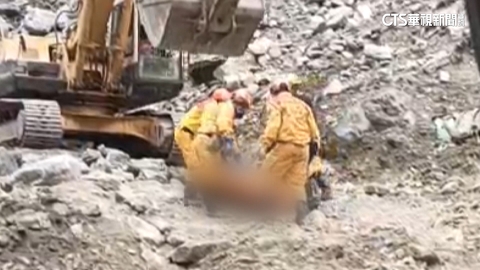 游家5口回家了! 砂卡礑尋獲5遺體 「母抱子」不捨