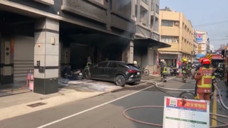 台中大雅透天厝傳火警　疑房屋點交糾紛 前屋主縱火燒死3人 1人40%燒傷