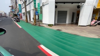 逢甲商圈增設綠色人行道　採「機車護行人」先進工法