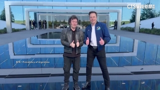 談合作？阿國總統參觀特斯拉總部　與馬斯克相見