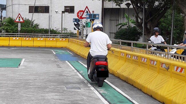 考機車駕照筆試「新增這考題」　6/5正式上路 | 華視新聞