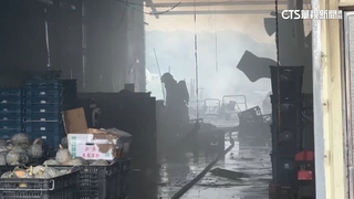 西螺蔬菜冷凍庫大火濃煙竄天　疑燒廢棄物釀禍