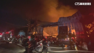 樹林違建工廠猛竄火　消防籲民眾關窗.戴口罩