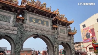 高麗菜砸傷人！學甲慈濟宮插曲　允諾明年改丟券