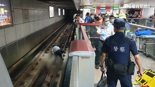 北捷紅線驚傳落軌意外　男捲車底幸撿回一命