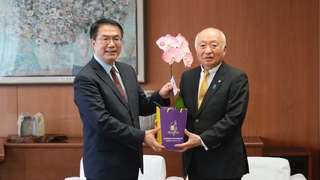 黃偉哲回訪日本山口縣   拜會知事及議長