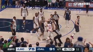 威少拉倒Doncic遭驅逐　Washington「謎之凝視」搶戲