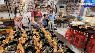 震撼花觀光！海鮮店推龍蝦便當　民宿出清家具止損