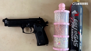 4蒙面匪持槍闖宅　打傷屋主搶走百萬現金