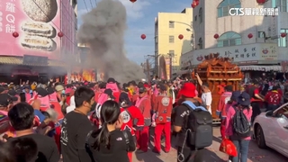 遶境放鞭炮引火怨「沒滅火器」　超商：提供水源