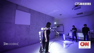 2隻手不夠用靠它！　東大開發多臂機器穿戴