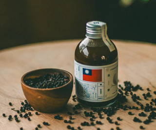 秀台灣國旗！日本伊良可樂推「花蓮馬告可樂」 收益全捐台