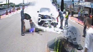 死亡車禍2車竄火！　妻幫夫買尿布遭撞　送醫不治