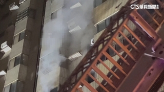 為救10歲愛女..　父衝回火場　2人倒臥廁所雙亡