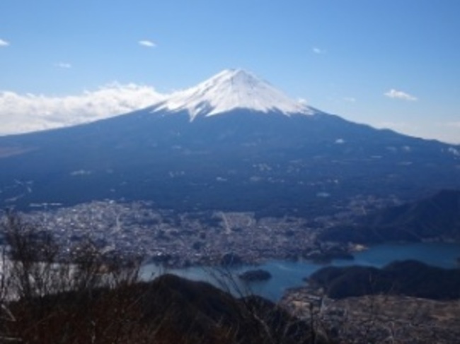 富士山新制！將限制登山人數、支付通行費 5/20起可線上預約 | 華視新聞