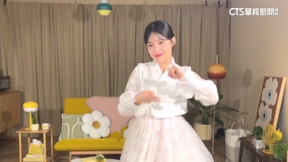 直擊！　李多慧在台首穿韓服亮相　教韓文.出考題