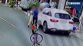 口角衝突酒醉婦失控毆人　高雄警：已強制送醫