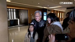 黃仁勳來台再掀AI熱　相關職缺年增3％