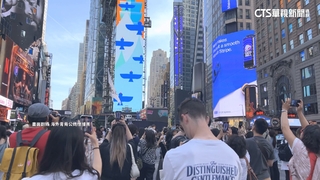 「青鳥行動」飛出台灣！　登紐時廣場LED牆24hrs輪播