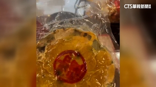 雲林大餅爆食安！　長滿綠霉「8餅5過期」　店家退錢