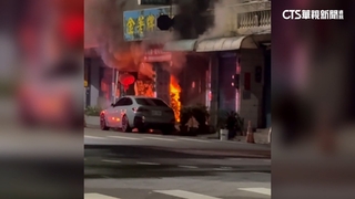 桃園養生館凌晨火竄濃煙　警消救出8受困民眾
