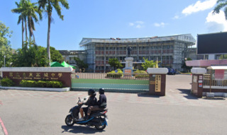 台東高中建議學生「穿襪下泳池」引熱議　體育署：協助研擬改善計畫