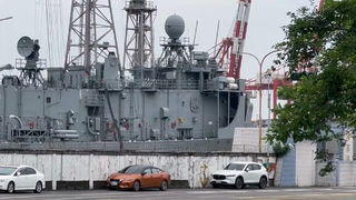 疑不適應軍隊生活！銘傳艦士兵跳海、游上岸求救　海軍回應了