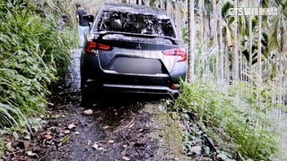 遊「雙龍吊橋」走錯路　誤信導航卡山溝險墜谷