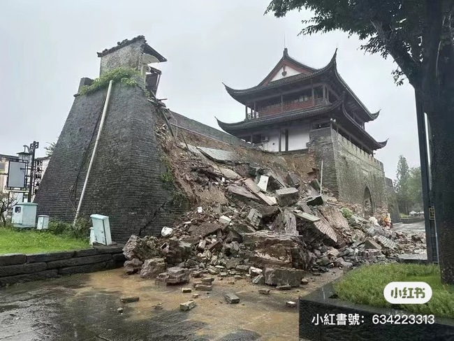 中國連日降下豪雨　千年古蹟不經大雨沖刷坍塌 | 華視新聞