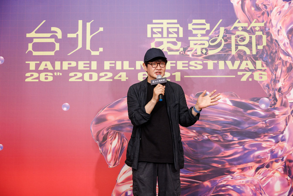 導演許秦豪出席閉幕片《非普通家族》記者會。(圖／台北電影節提供)