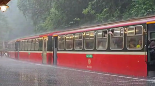 阿里山下冰雹了！最大顆0.9公分 氣象站：對流旺盛造成