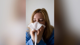 為什麼鼻子過敏容易有黑眼圈？　醫師解釋原因：鼻黏膜腫脹影響血液回流