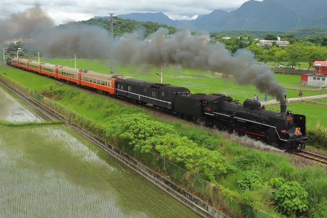 蒸汽火車「仲夏寶島號」7/13啟程 台鐵公布24處最佳攝影點 | 華視新聞