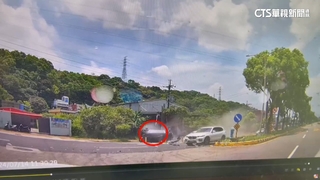 桃園龜山5車連環撞　車體嚴重變形釀1死5傷