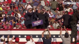 川普遇襲後首受訪　振臂高呼在傳遞「他沒事」
