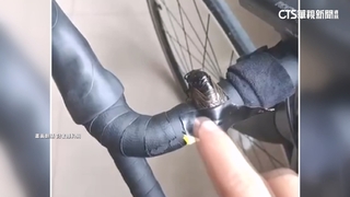 單車膠帶捆蟬！　惡搞變「喇叭」　引發眾怒轟虐待