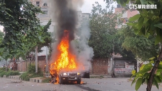 孟加拉學生團體抗議　追警察衝國營電視台縱火