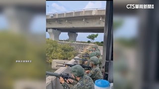 釣魚周遭都是阿兵哥　教召兵持槍野訓　民眾：好特別