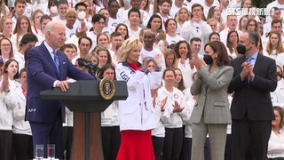 傳拜登不滿裴洛西逼宮　民主黨內鬥山雨欲來？