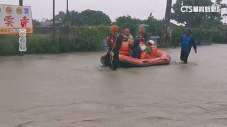 雨炸嘉義！八掌溪溢堤「灌民宅」　橡皮艇救逾10人