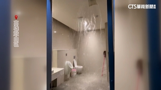 凱米風雨「黃泥流」來襲　鼓山豪宅區泡水中！