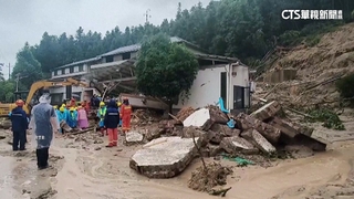 凱米餘威橫掃中國內陸　「毛澤東故鄉」大水潰堤