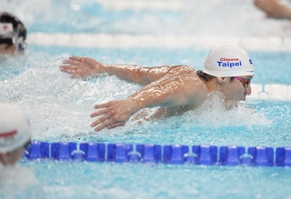 巴黎奧運》「台灣蝶王」王冠閎首戰200米蝶　總排名第8 晉級半決賽