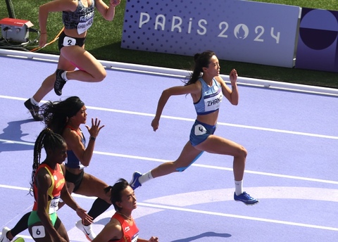 巴黎奧運》「跨欄美少女」張博雅晉級！100公尺預賽跑出11秒99